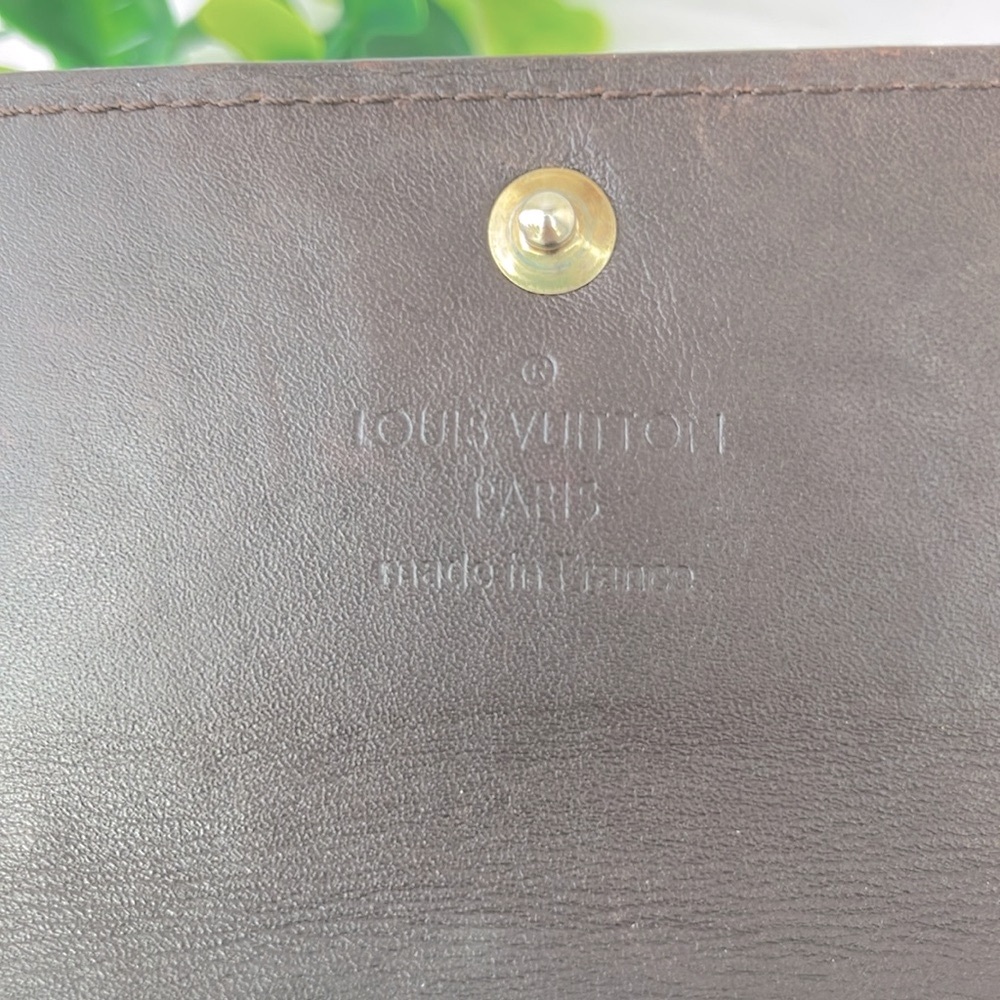 Louis Vuitton Vernis 4 Ring Key Holder - Picture 11 of 11